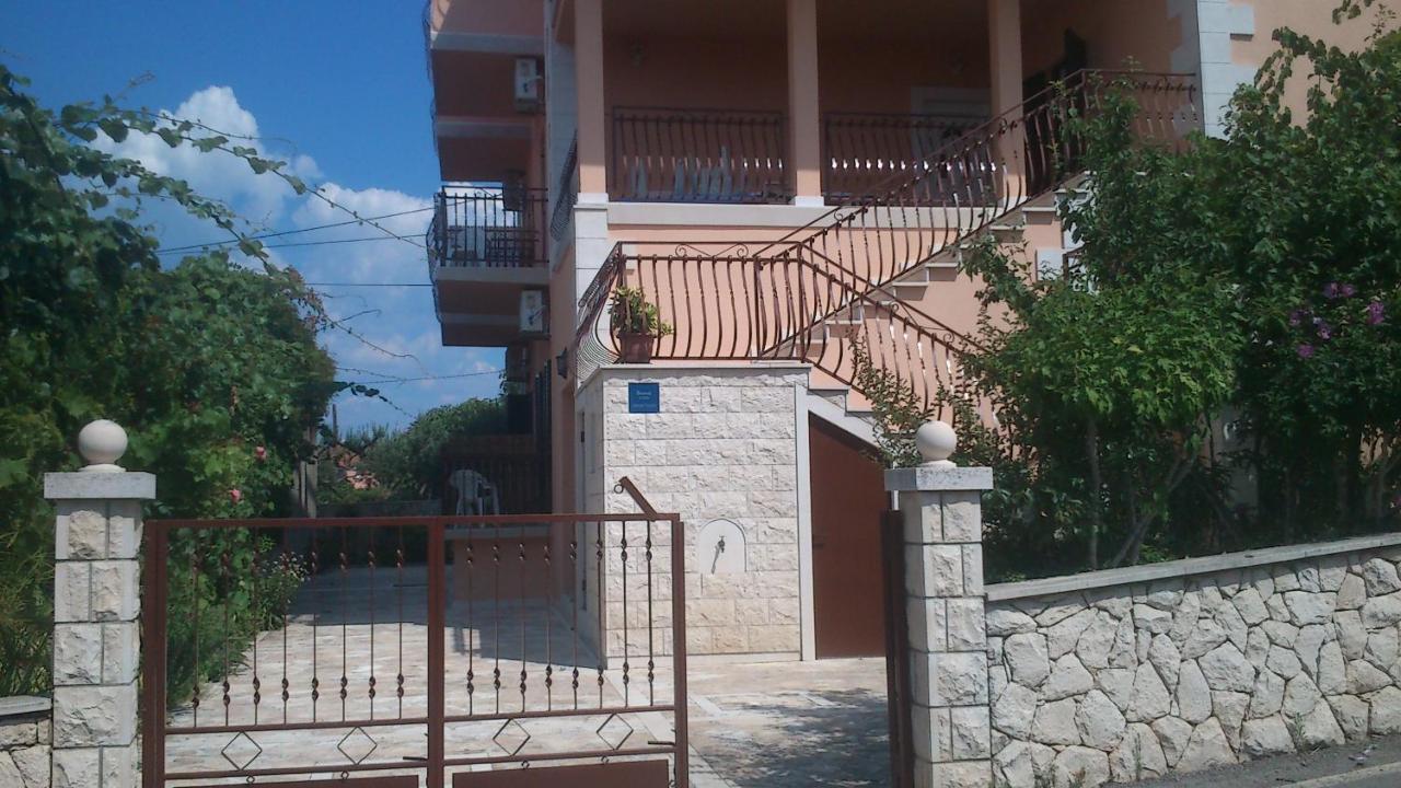 Rooms & Studio Villa Tatjana Supetar Exteriér fotografie